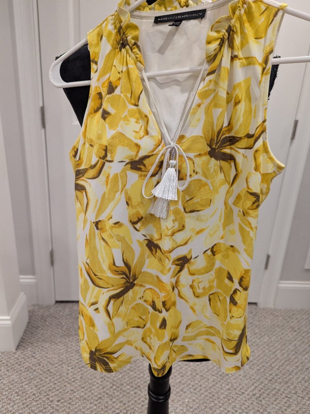 White House Black Market Bright Yellow Sleeveless Top Sz XXSP